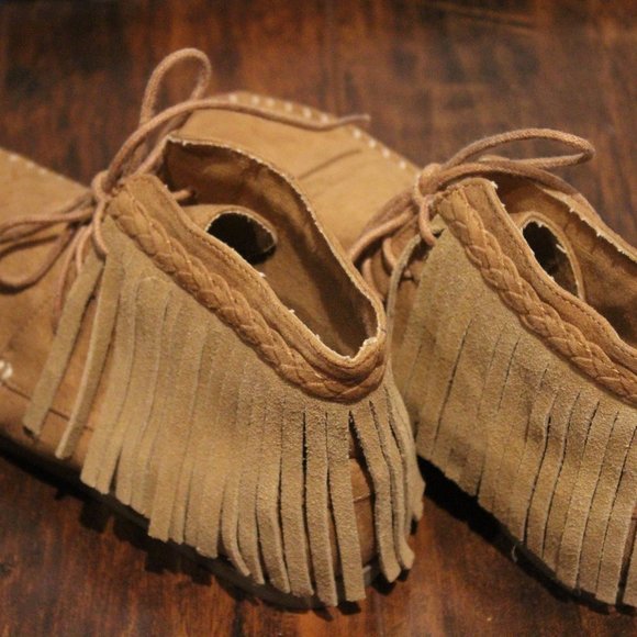 2/$30 🏷 Forever21 Mocassin Booties Size 5.5 - Picture 3 of 3